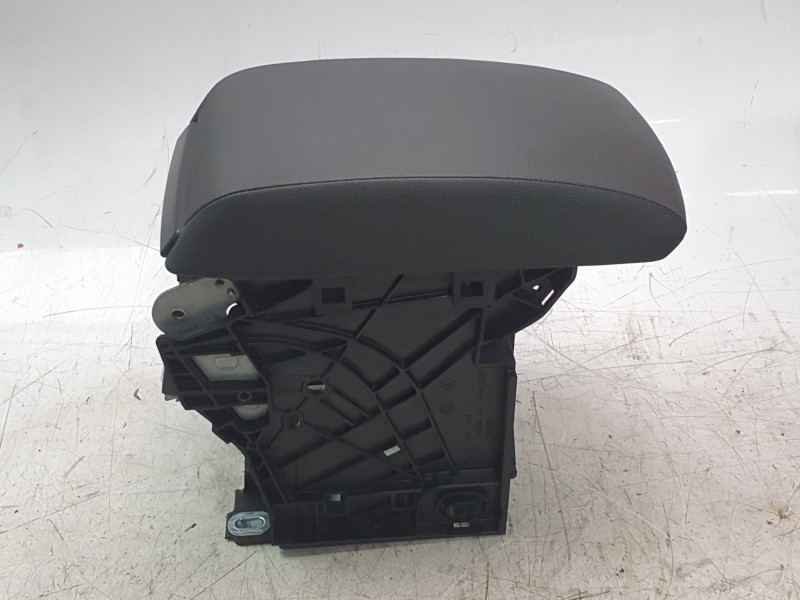 Recambio de apoyabrazos central para seat leon (5f1) 1.5 tsi referencia OEM IAM 5F0864207  