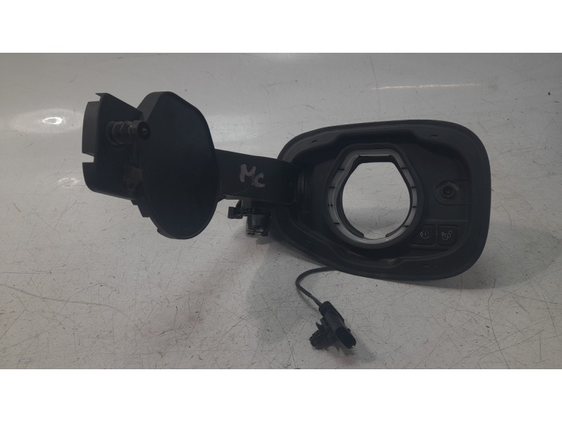 Recambio de tapa exterior combustible para ford kuga hybrid st-line x referencia OEM IAM LJ6B10C706  