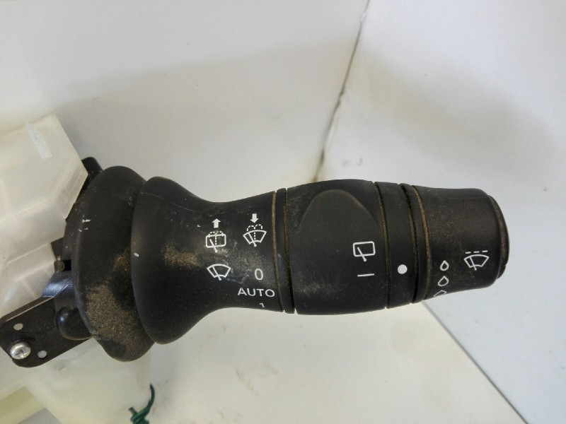 Recambio de mando multifuncion para renault megane iii berlina 5 p dynamique referencia OEM IAM 255670019R  