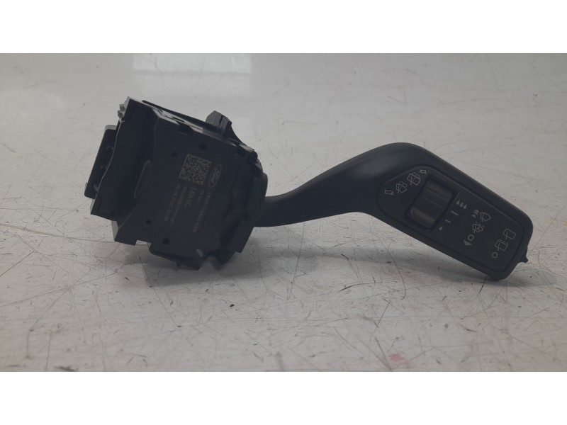 Recambio de mando limpia para ford kuga hybrid st-line x referencia OEM IAM LB5T17A553BAW  