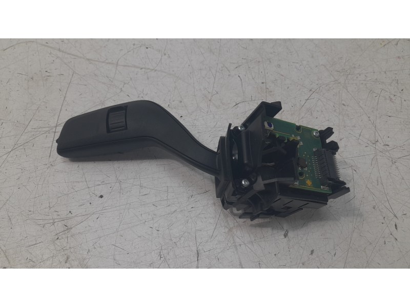 Recambio de mando limpia para ford kuga hybrid st-line x referencia OEM IAM LB5T17A553BAW  