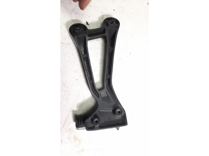 Recambio de estribo lateral para yamaha mt mt-07 tracer (rm14) referencia OEM IAM   