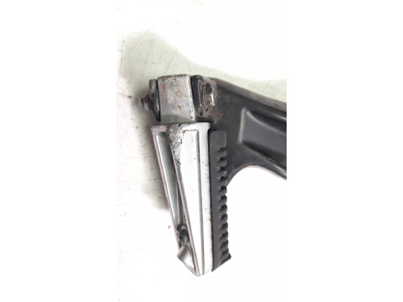 Recambio de estribo lateral para yamaha mt mt-07 tracer (rm14) referencia OEM IAM   
