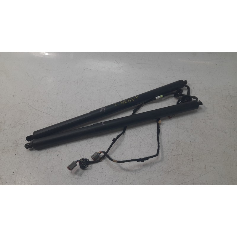 Recambio de amortiguadores maletero / porton para ford kuga hybrid st-line x referencia OEM IAM LV4BS402A54AF  