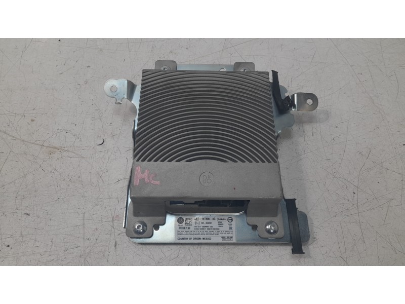 Recambio de amplificador de sonido para ford kuga hybrid st-line x referencia OEM IAM LJ6T18T806AG  
