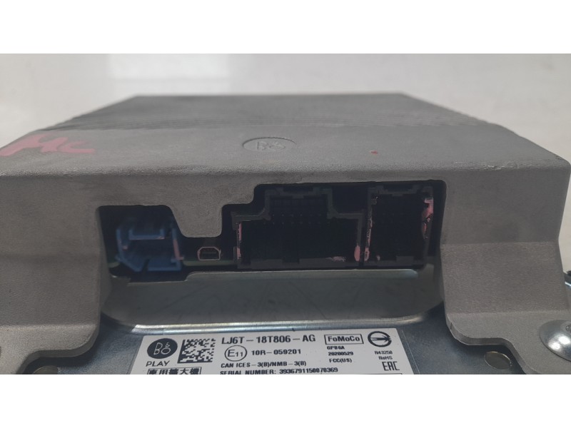 Recambio de amplificador de sonido para ford kuga hybrid st-line x referencia OEM IAM LJ6T18T806AG  