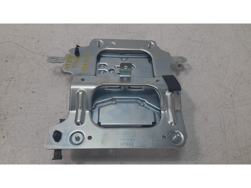Recambio de amplificador de sonido para ford kuga hybrid st-line x referencia OEM IAM LJ6T18T806AG  
