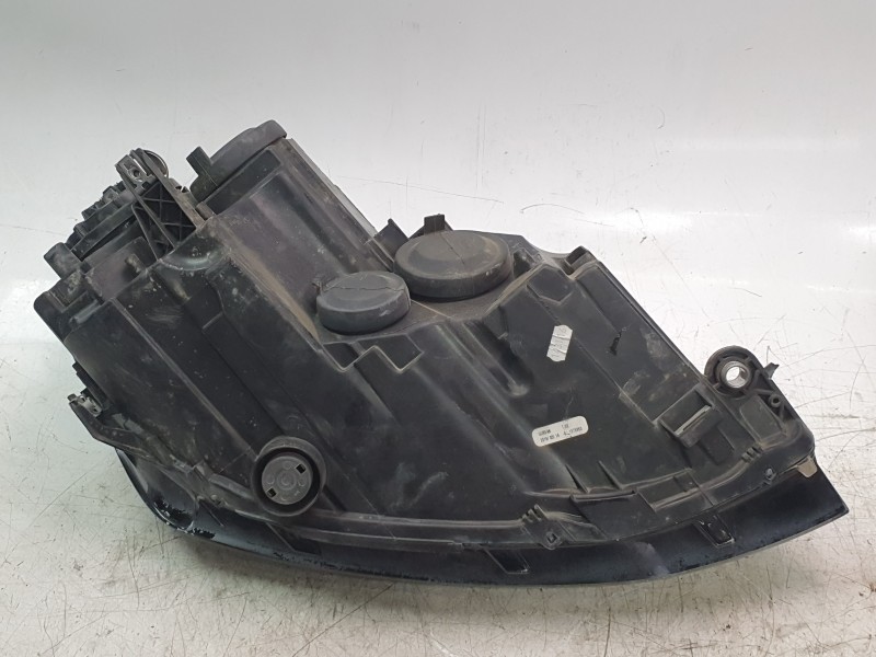 Recambio de faro izquierdo para volkswagen golf vii lim. (5g1) 1.6 16v tdi dpf referencia OEM IAM   