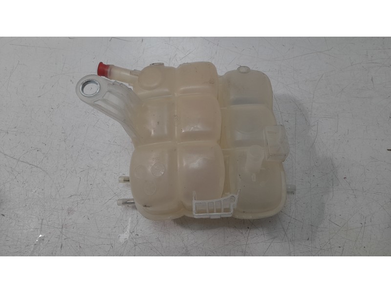 Recambio de deposito expansion para ford kuga hybrid st-line x referencia OEM IAM LX618A080HE  
