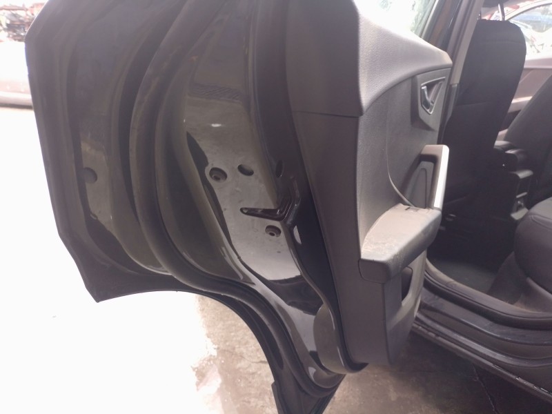Recambio de cerradura puerta trasera izquierda para audi q2 (gab, gag) 30 tdi referencia OEM IAM   