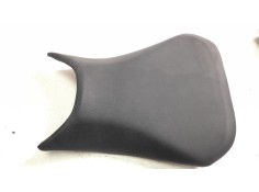 Recambio de asiento para honda cb 750 hornet referencia OEM IAM 77100MLEC00ZA  