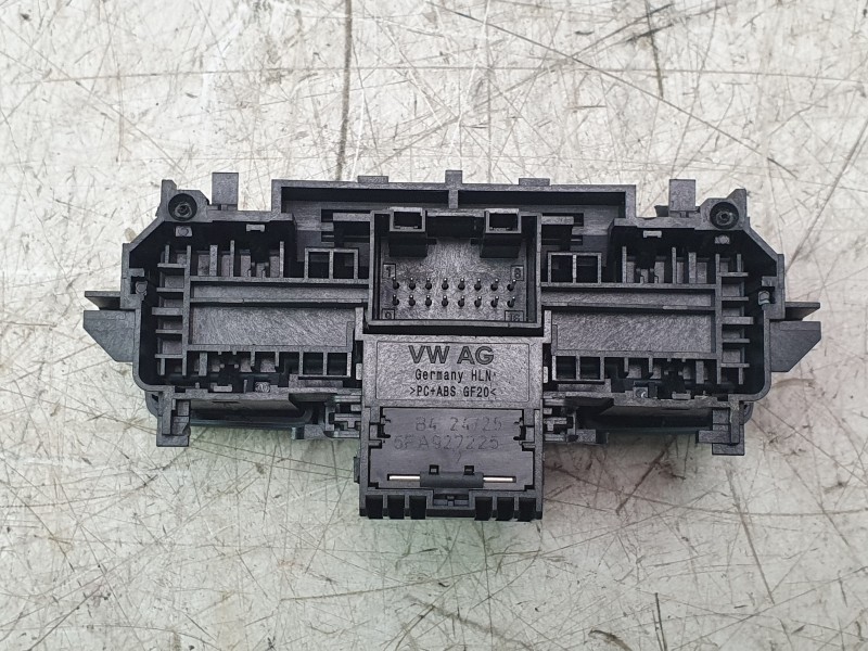 Recambio de palanca freno para cupra leon (kl1, ku1, kug) 1.5 tsi referencia OEM IAM 5FA927225  