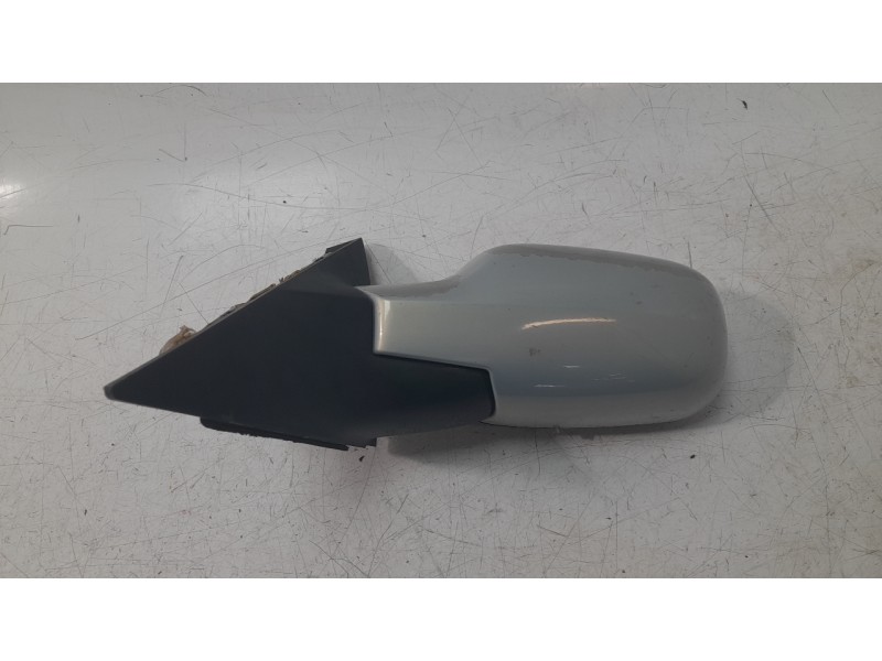 Recambio de retrovisor izquierdo para renault scénic ii (jm0/1_) 1.9 dci (jm0g, jm12, jm1g, jm2c) referencia OEM IAM 7701055996 
