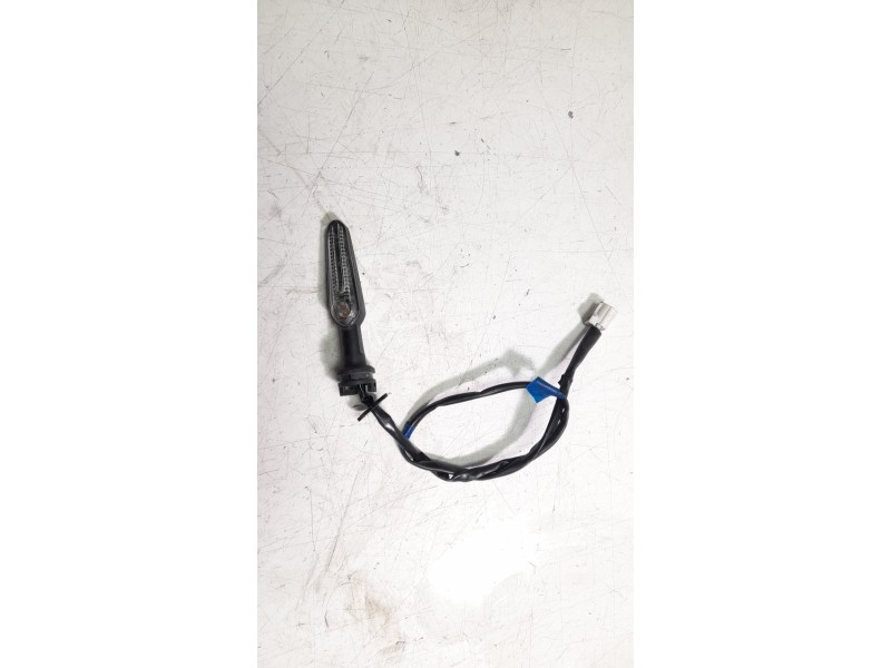 Recambio de piloto trasero derecho para yamaha mt mt-07 tracer (rm14) referencia OEM IAM B4TH33400000  