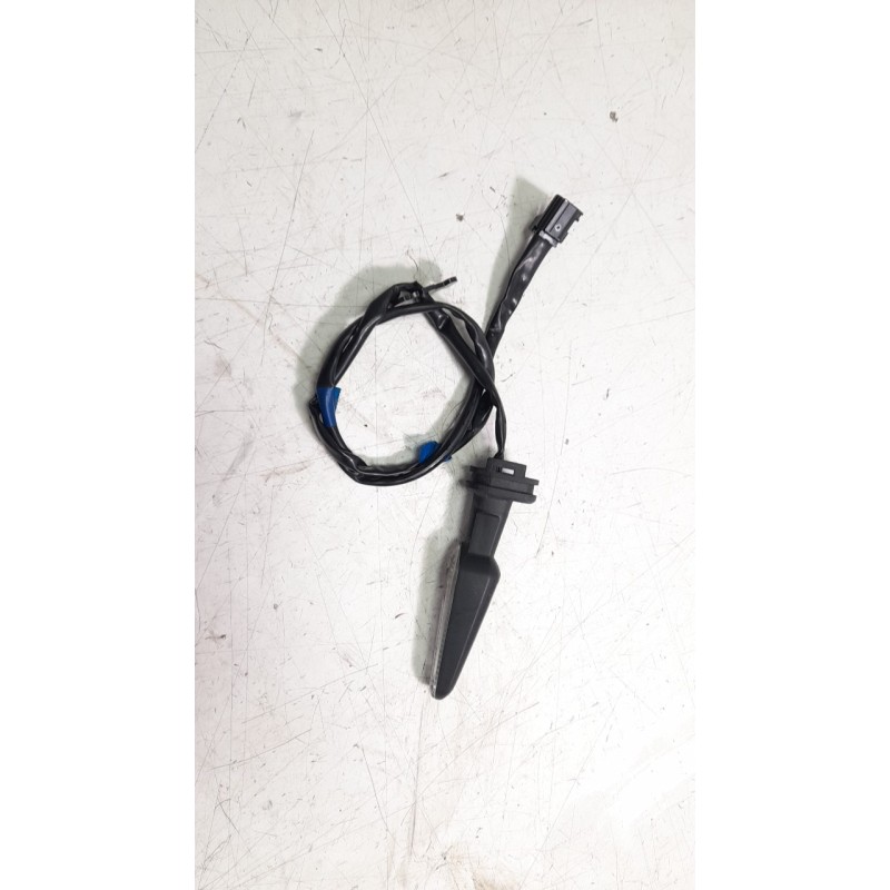 Recambio de piloto trasero izquierdo para yamaha mt mt-07 tracer (rm14) referencia OEM IAM B4TH33300000  