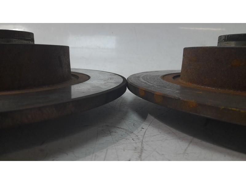 Recambio de juego discos de freno para renault scénic ii (jm0/1_) 1.9 dci (jm0g, jm12, jm1g, jm2c) referencia OEM IAM DFR15578  
