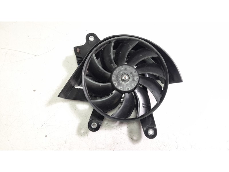 Recambio de electroventilador para honda cb 1000 sp referencia OEM IAM 19030MLLD01 19015MLLD01 