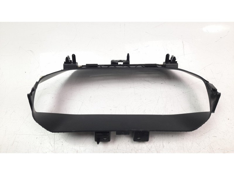 Recambio de moldura para land rover range rover evoque referencia OEM IAM K8DK045F65AE9  
