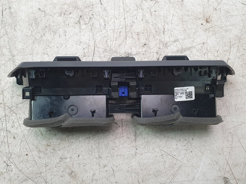 Recambio de aireador central para cupra leon (kl1, ku1, kug) 1.5 tsi referencia OEM IAM 5FA819110A  