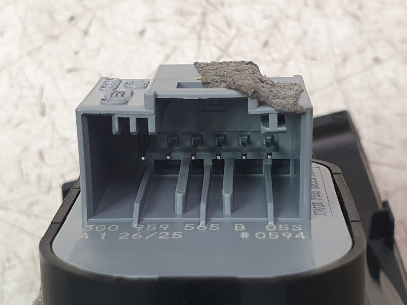 Recambio de mando elevalunas delantero izquierdo para cupra leon (kl1, ku1, kug) 1.5 tsi referencia OEM IAM 5G0959857D  