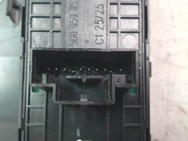 Recambio de mando elevalunas delantero izquierdo para cupra leon (kl1, ku1, kug) 1.5 tsi referencia OEM IAM 5G0959857D  