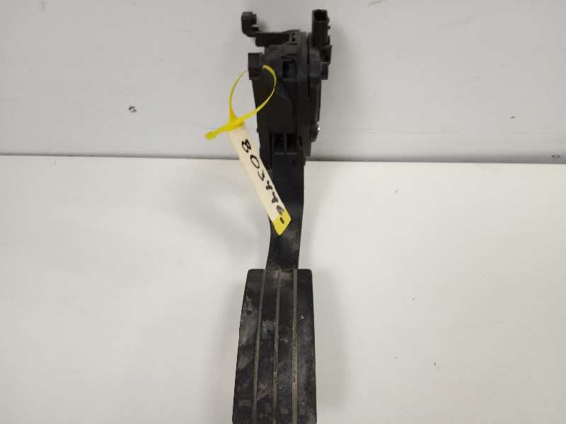 Recambio de potenciometro pedal para dacia sandero ambiance referencia OEM IAM 180022703R  