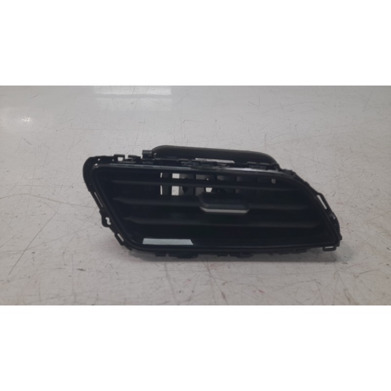Recambio de rejilla aireadora para volkswagen t-roc (a11, d11) 1.0 tsi referencia OEM IAM 2GA819704JXGY  