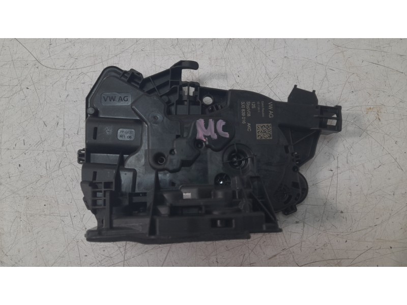 Recambio de cerradura puerta trasera derecha para volkswagen t-roc (a11, d11) 1.0 tsi referencia OEM IAM 3J0839016  