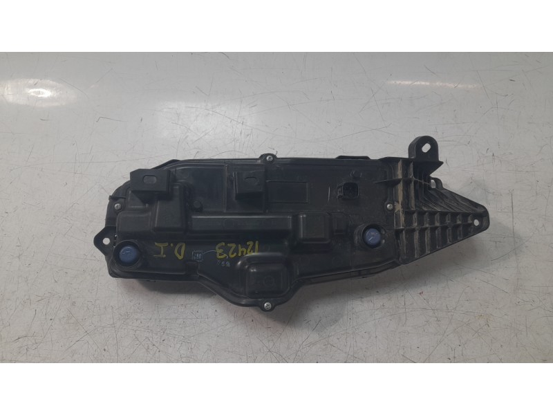 Recambio de piloto delantero izquierdo para toyota yaris cross (mxp_) 1.5 hybrid (mxpj10) referencia OEM IAM 814400D170  1089109