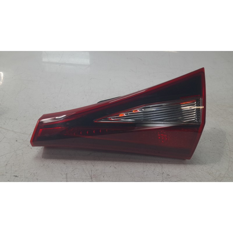 Recambio de piloto trasero derecho interior para hyundai i20 iii (bc3, bi3) 1.0 t-gdi referencia OEM IAM 92404Q0000  