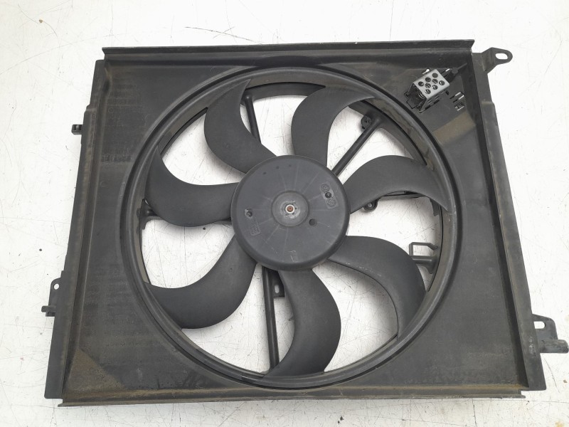 Recambio de electroventilador para renault megane iv hatchback (b9a/m/n_) 1.5 dci 110 (b9a3) referencia OEM IAM 214816167R  