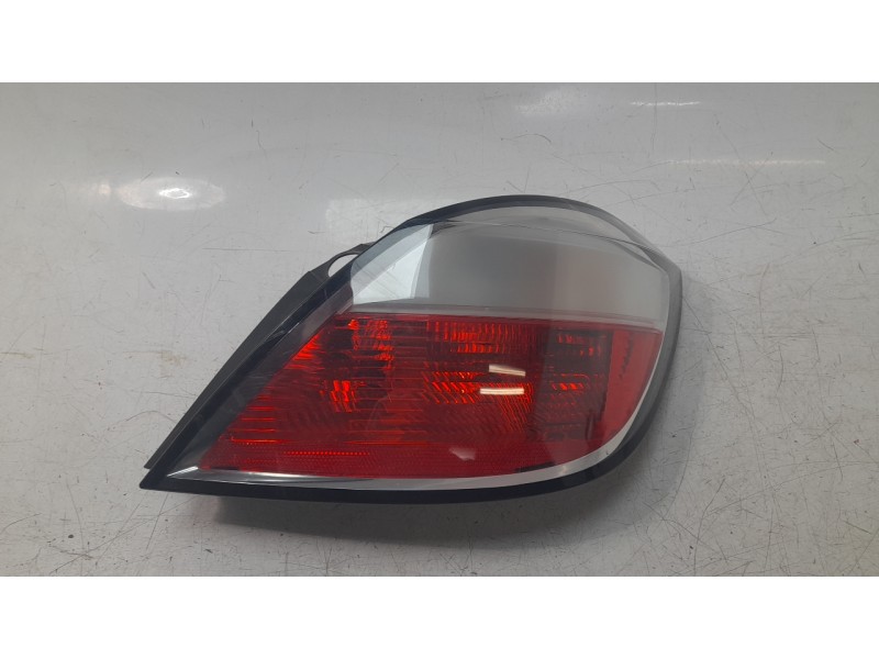 Recambio de piloto trasero derecho para opel astra h (a04) 1.6 (l48) referencia OEM IAM 1507201  