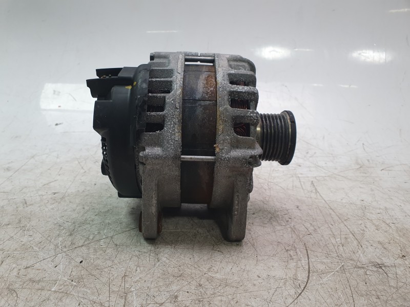 Recambio de alternador para renault talisman (lp_) 1.7 blue dci 120 (lpa7) referencia OEM IAM 231001847R 1714141B ALF080A51VL