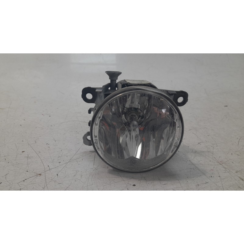 Recambio de faro antiniebla izquierdo para renault megane iv hatchback (b9a/m/n_) 1.5 dci 110 (b9a3) referencia OEM IAM 26150009