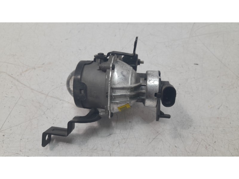 Recambio de faro antiniebla izquierdo para kia rio iv (yb, sc, fb) 1.25 referencia OEM IAM 92201H8000  108552204/13441201/768010