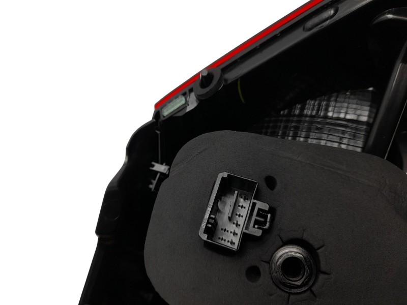 Recambio de piloto trasero izquierdo para volkswagen golf vii lim. (bq1) referencia OEM IAM 5G0945095Q 103F23761771 103F23761771