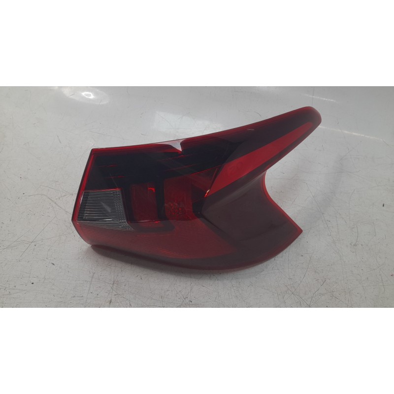 Recambio de piloto trasero derecho para hyundai i20 iii (bc3, bi3) 1.0 t-gdi referencia OEM IAM 92402Q0000  