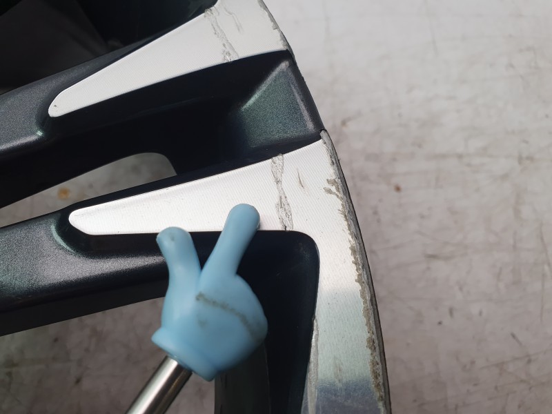 Recambio de llanta para toyota yaris cross (mxp_) 1.5 hybrid (mxpj10) referencia OEM IAM 426110DK90  