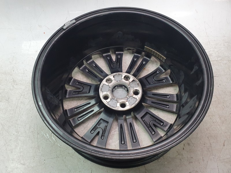 Recambio de llanta para toyota yaris cross (mxp_) 1.5 hybrid (mxpj10) referencia OEM IAM 426110DK90  