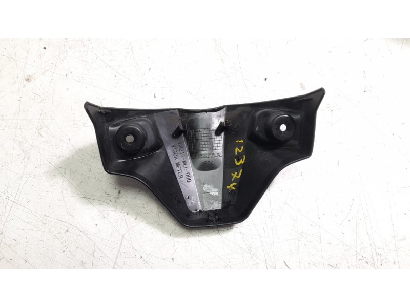 Recambio de moldura para honda cb 1000 sp referencia OEM IAM 64215MLLD00  