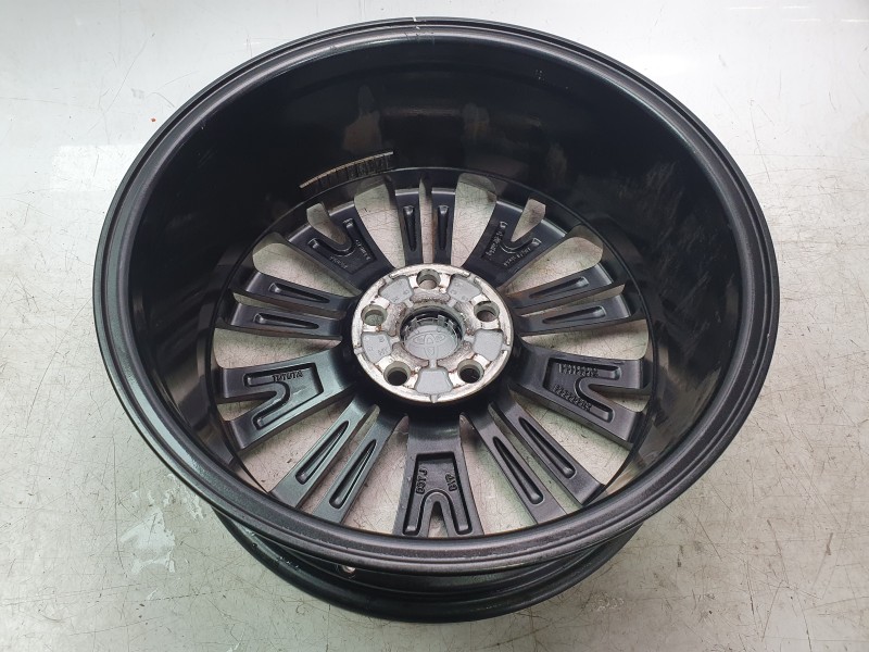 Recambio de llanta para toyota yaris cross (mxp_) 1.5 hybrid (mxpj10) referencia OEM IAM 426110DK90  