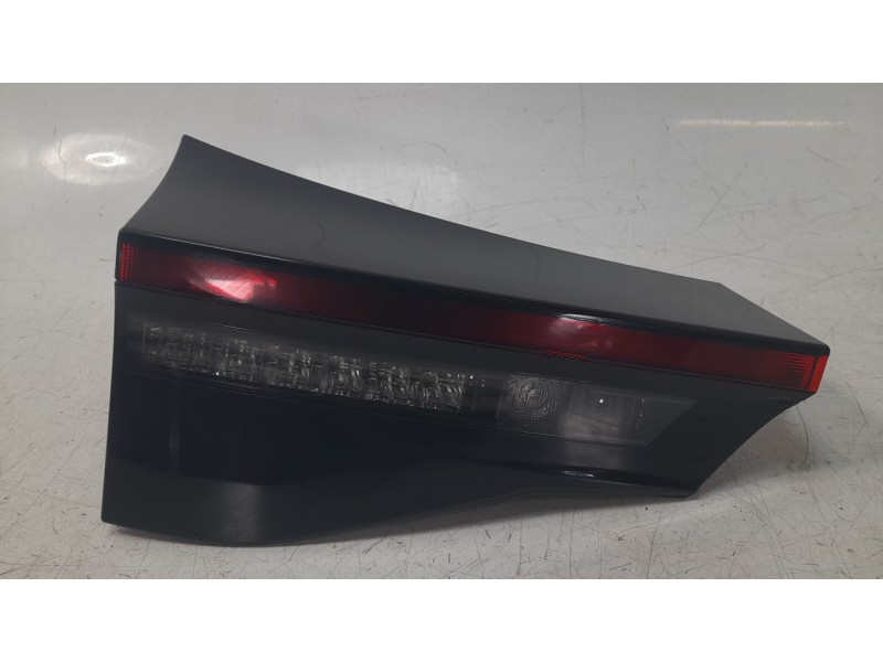 Recambio de piloto trasero izquierdo interior para toyota yaris cross (mxp_) 1.5 hybrid (mxpj10) referencia OEM IAM 815900DB70  