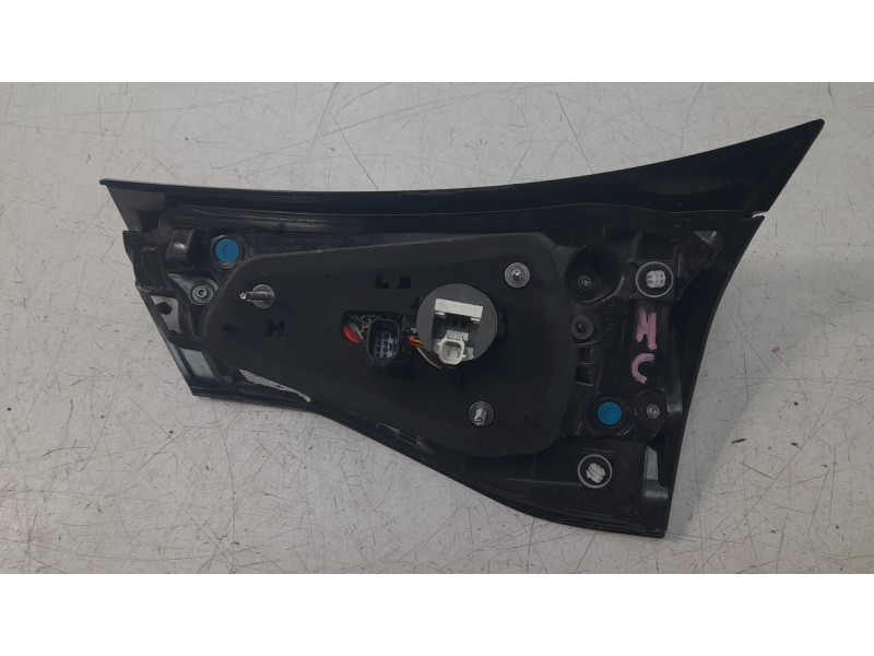 Recambio de piloto trasero izquierdo interior para toyota yaris cross (mxp_) 1.5 hybrid (mxpj10) referencia OEM IAM 815900DB70  