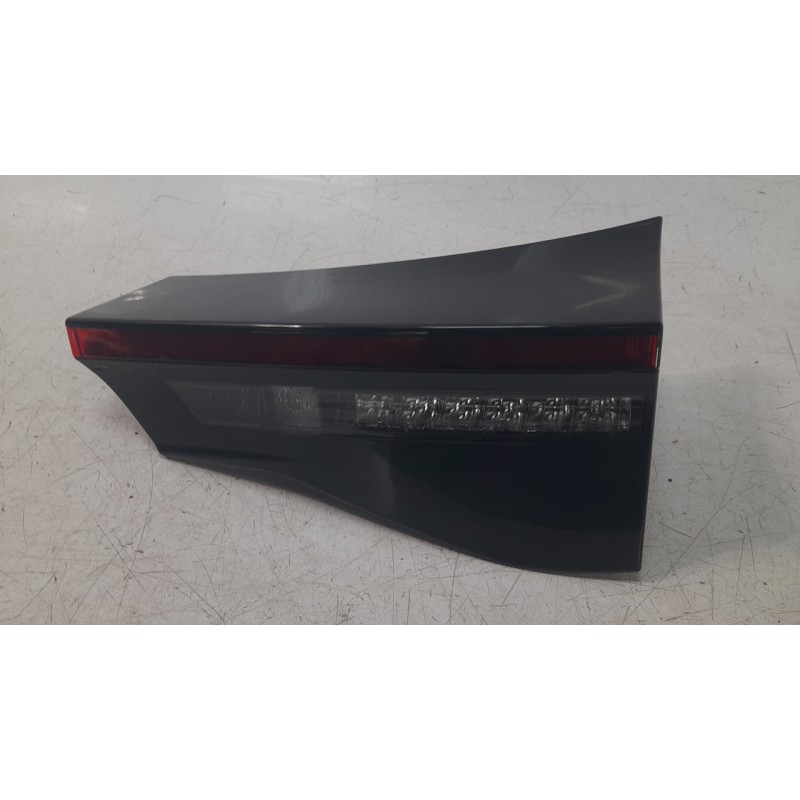 Recambio de piloto trasero derecho interior para toyota yaris cross (mxp_) 1.5 hybrid (mxpj10) referencia OEM IAM 815800DB70  