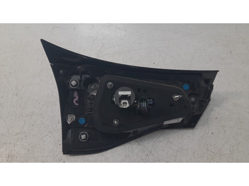 Recambio de piloto trasero derecho interior para toyota yaris cross (mxp_) 1.5 hybrid (mxpj10) referencia OEM IAM 815800DB70  