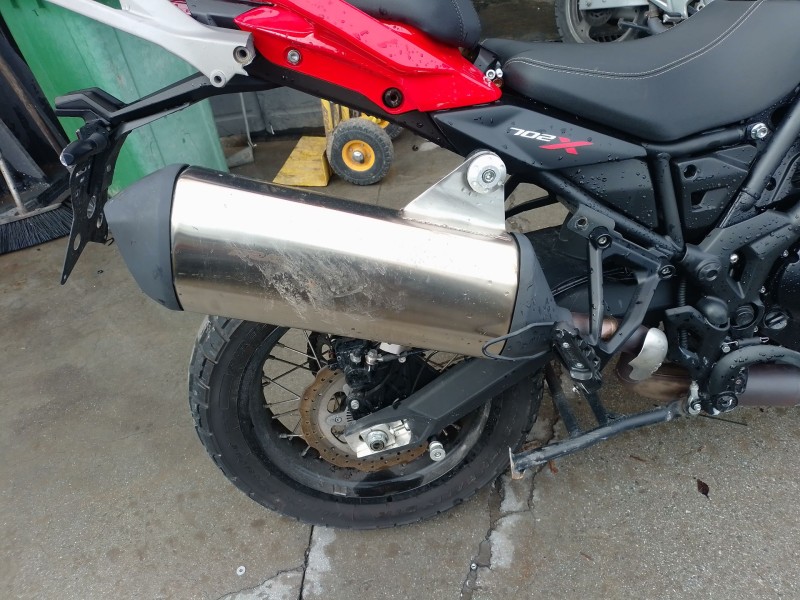 Recambio de silenciador trasero para benelli trk 702x referencia OEM IAM   