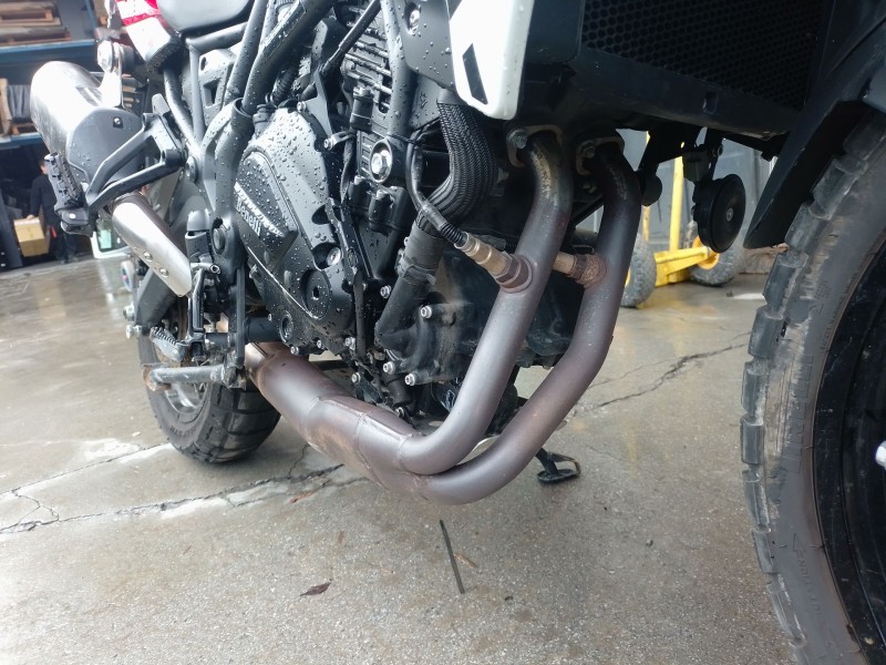 Recambio de colector escape para benelli trk 702x referencia OEM IAM   