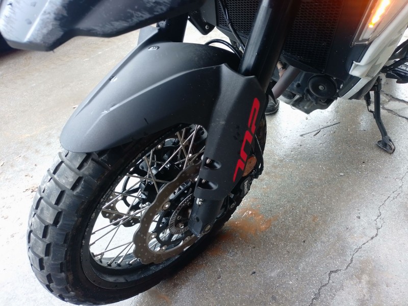 Recambio de guardabarros para benelli trk 702x referencia OEM IAM   