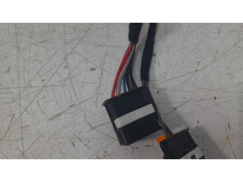 Recambio de retrovisor derecho para citroën c4 iii (ba_, bb_, bc_) 1.2 puretech 130 (bahnsa, bahnsb) referencia OEM IAM 98539867