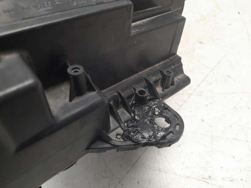 Recambio de faro derecho para opel crossland x / crossland (p17, p2qo) 1.2 (75) referencia OEM IAM YQ00709880  